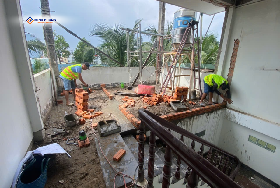 BÁO GIÁ DỊCH VỤ SỬA CHỮA NHÀ ĐẸP QUẬN PHÚ NHUẬN 2025: BIẾN TỔ ẤM THÀNH KHÔNG GIAN HOÀN HẢO CÙNG MINH PHỤNG – CÔNG TY SỬA CHỮA NHÀ HÀNG ĐẦU!